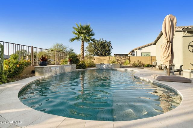 7606 S PENROSE Drive, Gilbert, AZ 85298
