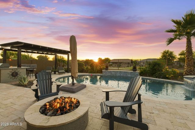 7606 S PENROSE Drive, Gilbert, AZ 85298