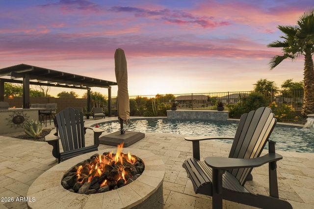 7606 S PENROSE Drive, Gilbert, AZ 85298