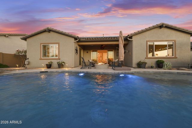 7606 S PENROSE Drive, Gilbert, AZ 85298