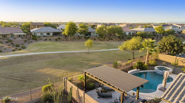7606 S PENROSE Drive, Gilbert, AZ 85298