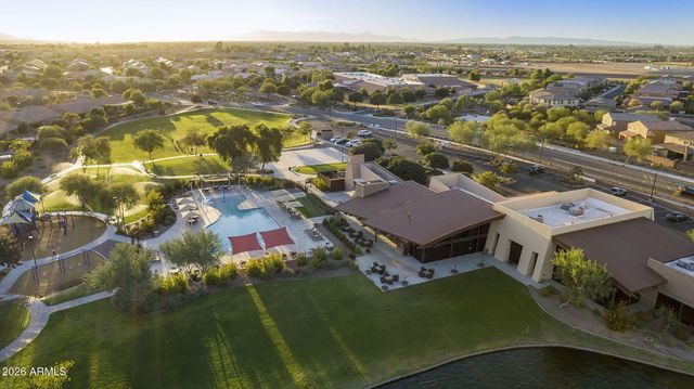7606 S PENROSE Drive, Gilbert, AZ 85298