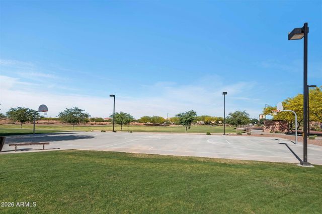 7606 S PENROSE Drive, Gilbert, AZ 85298