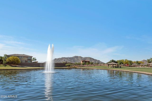 7606 S PENROSE Drive, Gilbert, AZ 85298