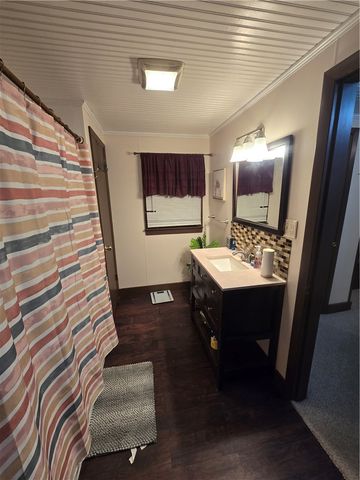 106 Front St A, Chicora Boro, PA 16025