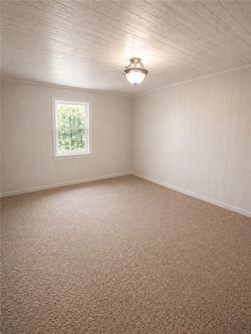106 Front St A, Chicora Boro, PA 16025