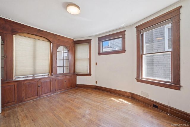 35 Jackson Street, New Rochelle, NY 10801