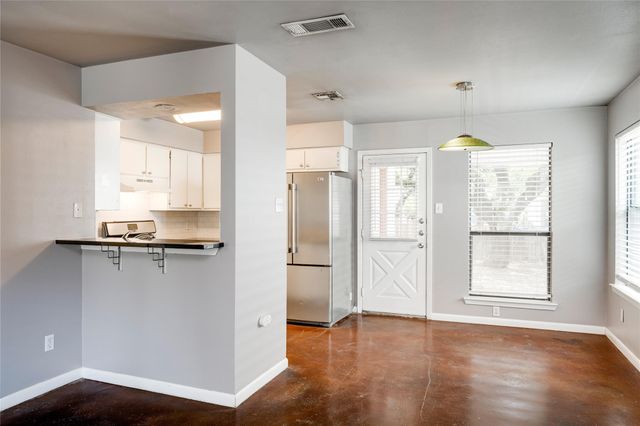 403 W Elizabeth B, Austin, TX 78704