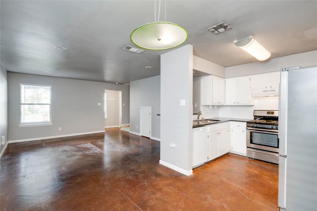 403 W Elizabeth B, Austin, TX 78704