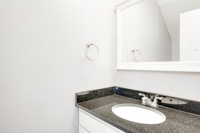 403 W Elizabeth B, Austin, TX 78704