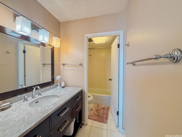 2240 Kuhio Avenue 3505, Honolulu, HI 96815