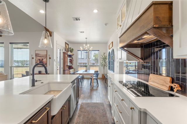149 Clayton Crossing, Springtown, TX 76082