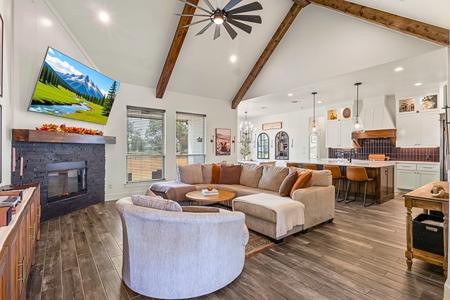 149 Clayton Crossing, Springtown, TX 76082