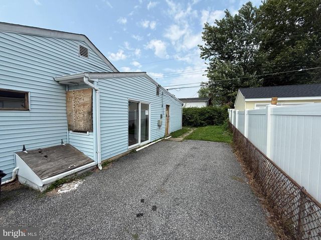 1225 FUSELAGE AVE, Baltimore, MD 21220
