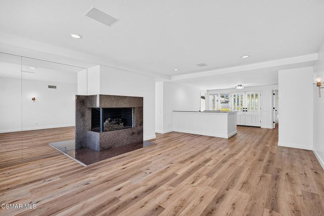 2478 Sapra Street, Thousand Oaks, CA 91362