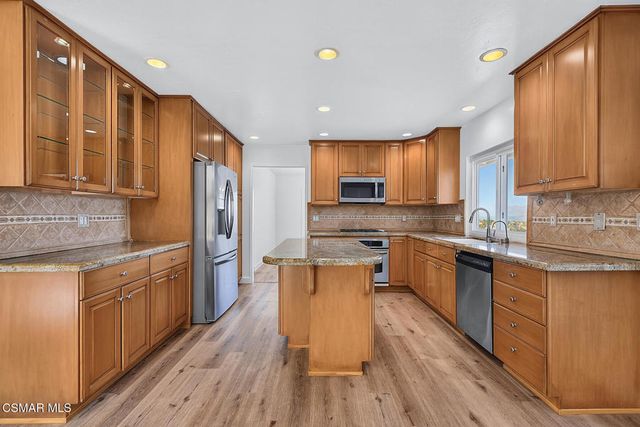 2478 Sapra Street, Thousand Oaks, CA 91362