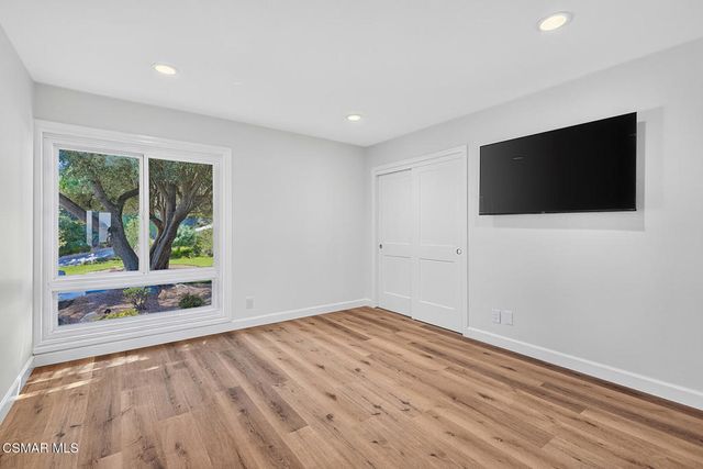 2478 Sapra Street, Thousand Oaks, CA 91362