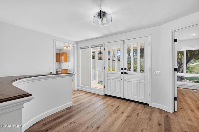 2478 Sapra Street, Thousand Oaks, CA 91362