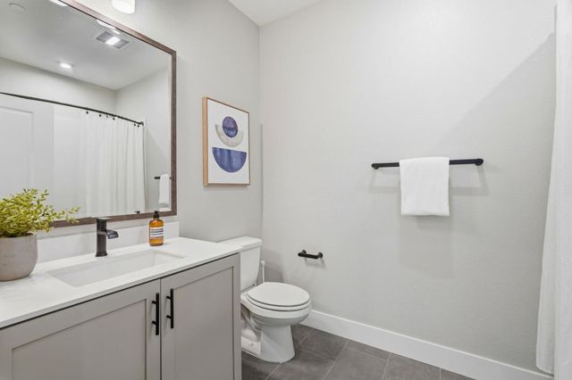 560 Saint Remi Terrace 1, Sunnyvale, CA 94085