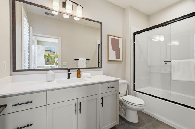 560 Saint Remi Terrace 1, Sunnyvale, CA 94085