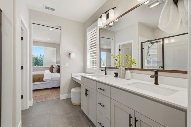560 Saint Remi Terrace 1, Sunnyvale, CA 94085