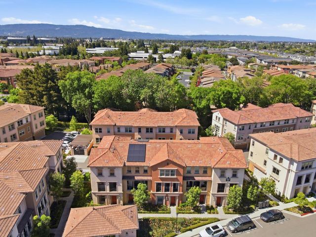 560 Saint Remi Terrace 1, Sunnyvale, CA 94085