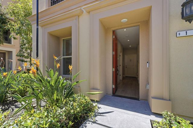 560 Saint Remi Terrace 1, Sunnyvale, CA 94085