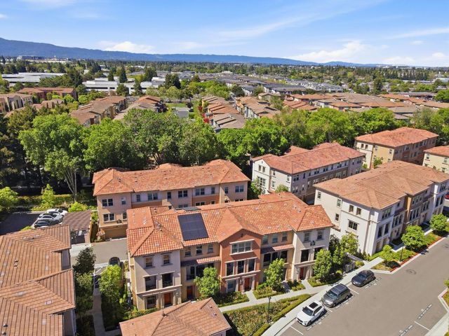 560 Saint Remi Terrace 1, Sunnyvale, CA 94085