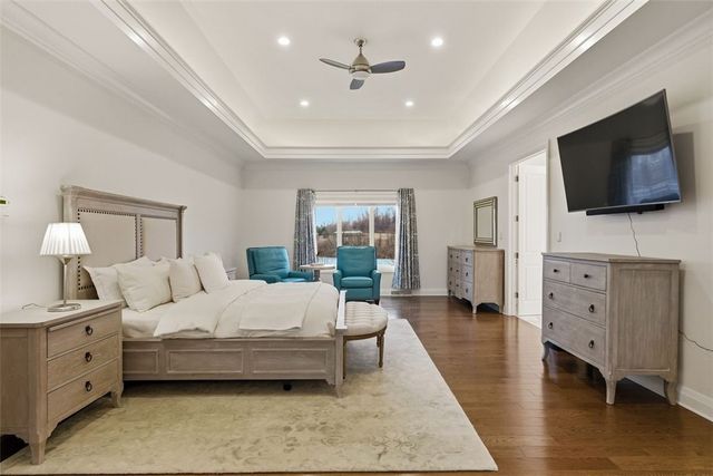 308 Sutherland Drive, Peters Twp, PA 15367