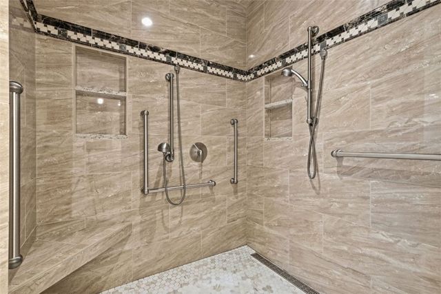 308 Sutherland Drive, Peters Twp, PA 15367