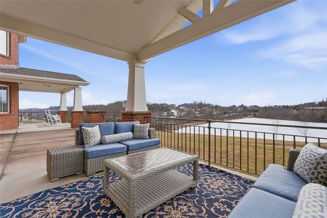 308 Sutherland Drive, Peters Twp, PA 15367