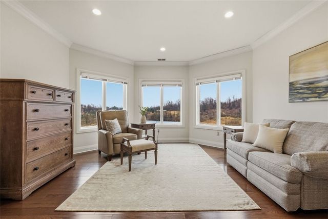 308 Sutherland Drive, Peters Twp, PA 15367