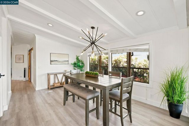 190 Medina Dr, Pacheco, CA 94553