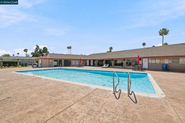 190 Medina Dr, Pacheco, CA 94553