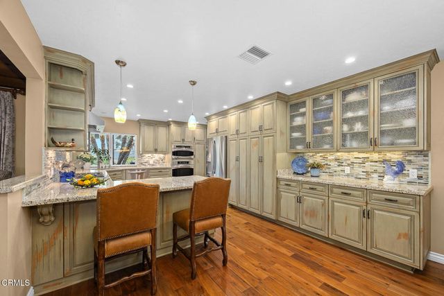 1328 E Palm Drive, Glendora, CA 91741