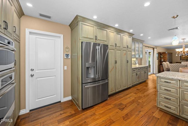 1328 E Palm Drive, Glendora, CA 91741