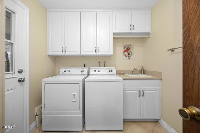 1328 E Palm Drive, Glendora, CA 91741