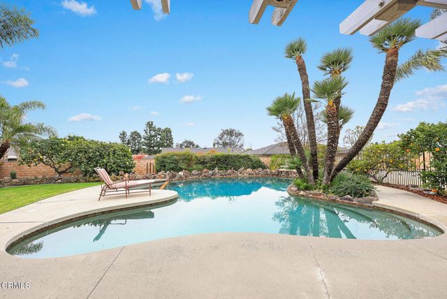 1328 E Palm Drive, Glendora, CA 91741