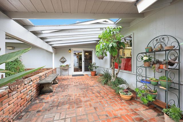 1328 E Palm Drive, Glendora, CA 91741