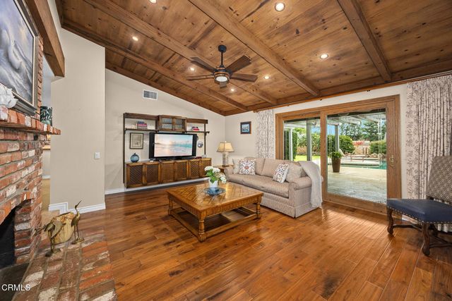 1328 E Palm Drive, Glendora, CA 91741