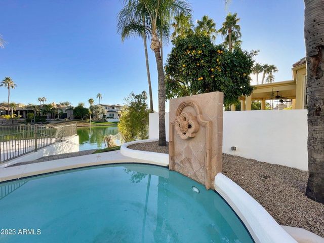 9943 E Island Circle, Scottsdale, AZ 85258