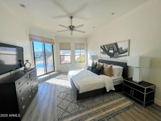 9943 E Island Circle, Scottsdale, AZ 85258