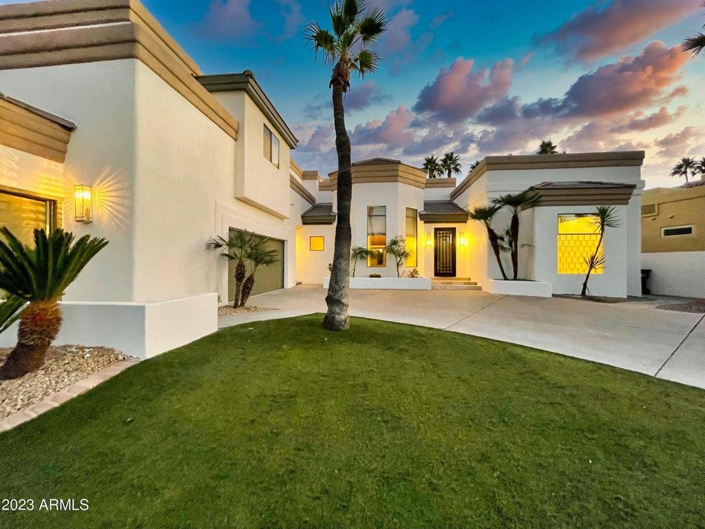 9943 E Island Circle, Scottsdale, AZ 85258