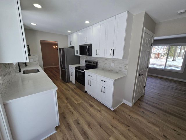 4918 West Lane, Minnetonka, MN 55345