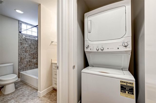 2710 Hullsmith Drive 102, Houston, TX 77063