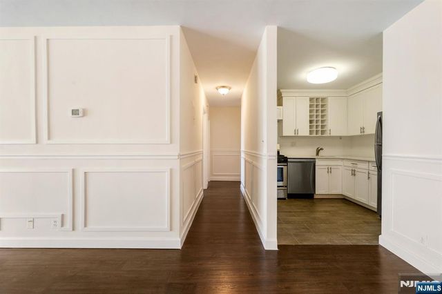 2100 Linwood 2Y, Fort Lee, NJ 07024