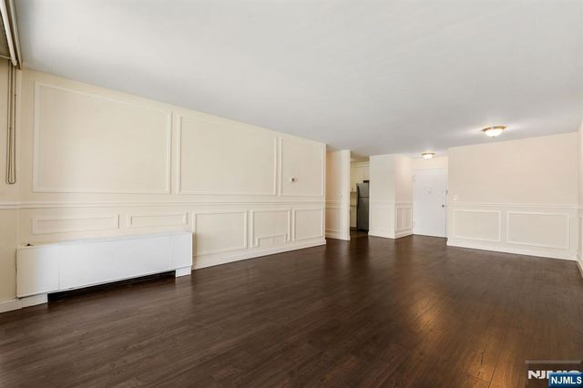 2100 Linwood 2Y, Fort Lee, NJ 07024