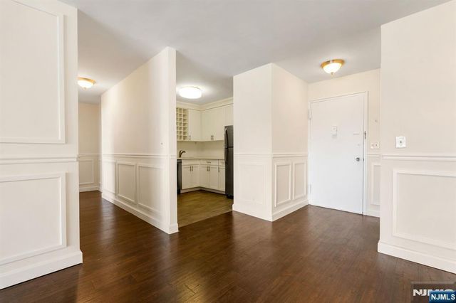 2100 Linwood 2Y, Fort Lee, NJ 07024