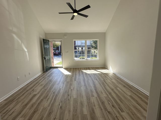 250 Buck Run Dr, Nashville, TN 37214