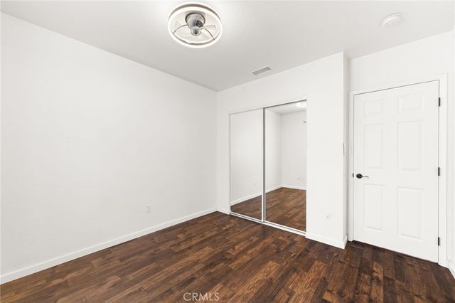 2211 Oak Street, Santa Ana, CA 92707